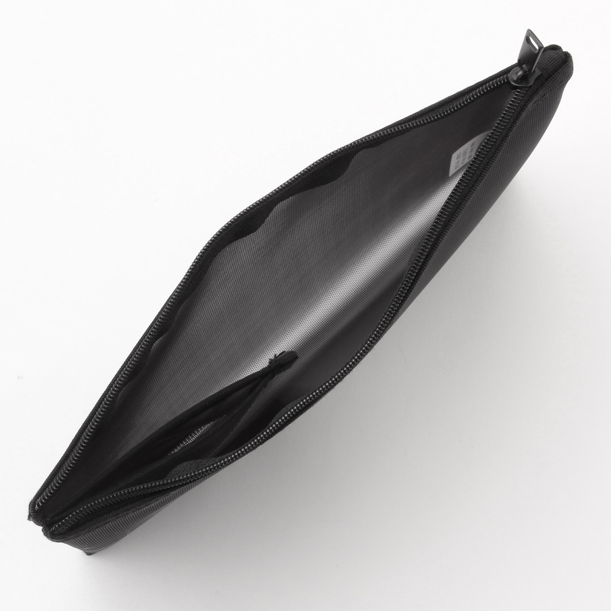 ナイロンメッシュケース・ポケット付き