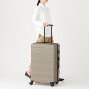 キャリーバーの高さを自由に調節できるハードキャリーケース 88l ベージュ ハードキャリー88l 7 8泊におすすめ 通販 無印良品