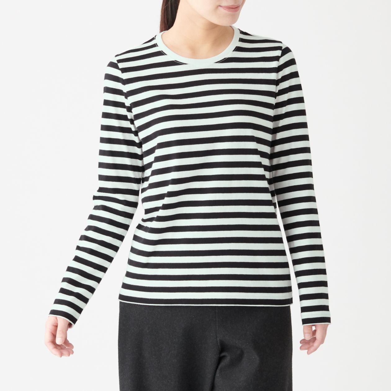 輪郭 呼吸する 安いです 黒 長袖 T シャツ レディース 予言する 実証する こねる