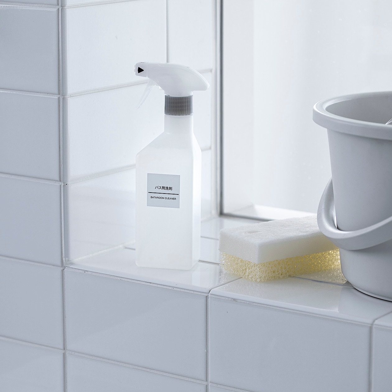バス用洗剤 約４００ｍｌ・逆さ噴射可能トリガー | バスルームグッズ 通販 | 無印良品