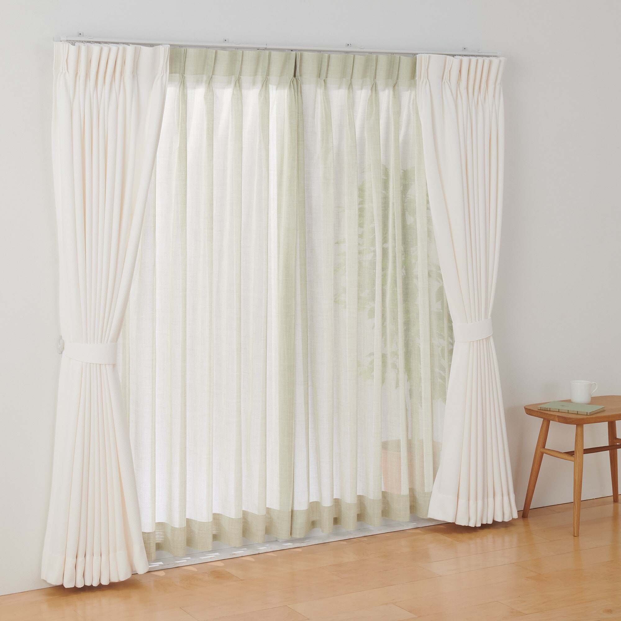 ポリエステル杢調ボイルプリーツカーテン２倍ヒダ／アイボリー