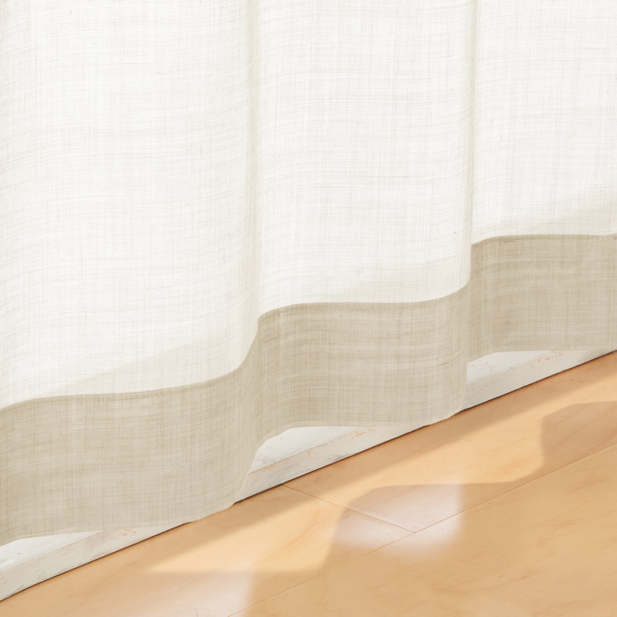 ポリエステル杢調ボイルノンプリーツカーテン／ベージュ