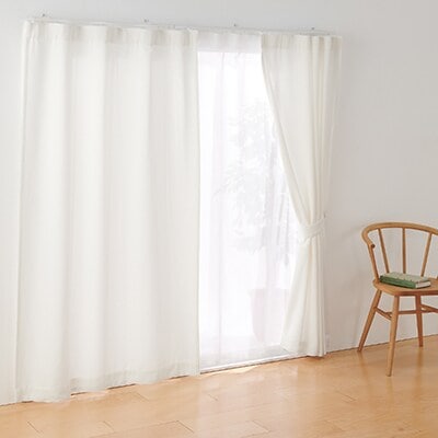 ポリエステルシェニールヘリンボーン（防炎）ノンプリーツカーテン／オフ白