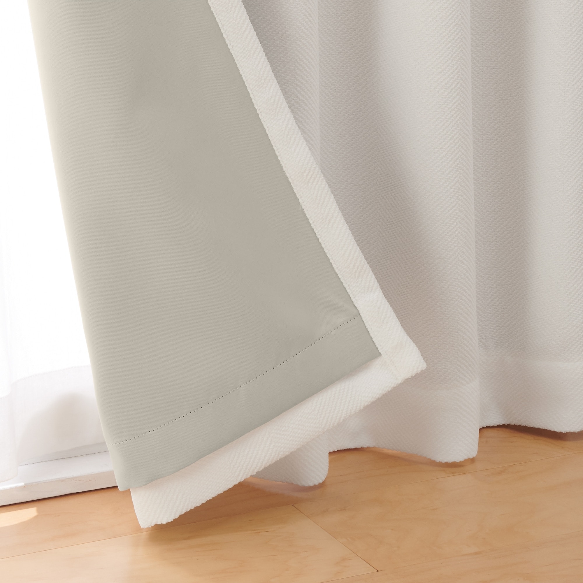 ポリエステルシェニールヘリンボーン（防炎）ノンプリーツカーテン／遮光裏地付／オフ