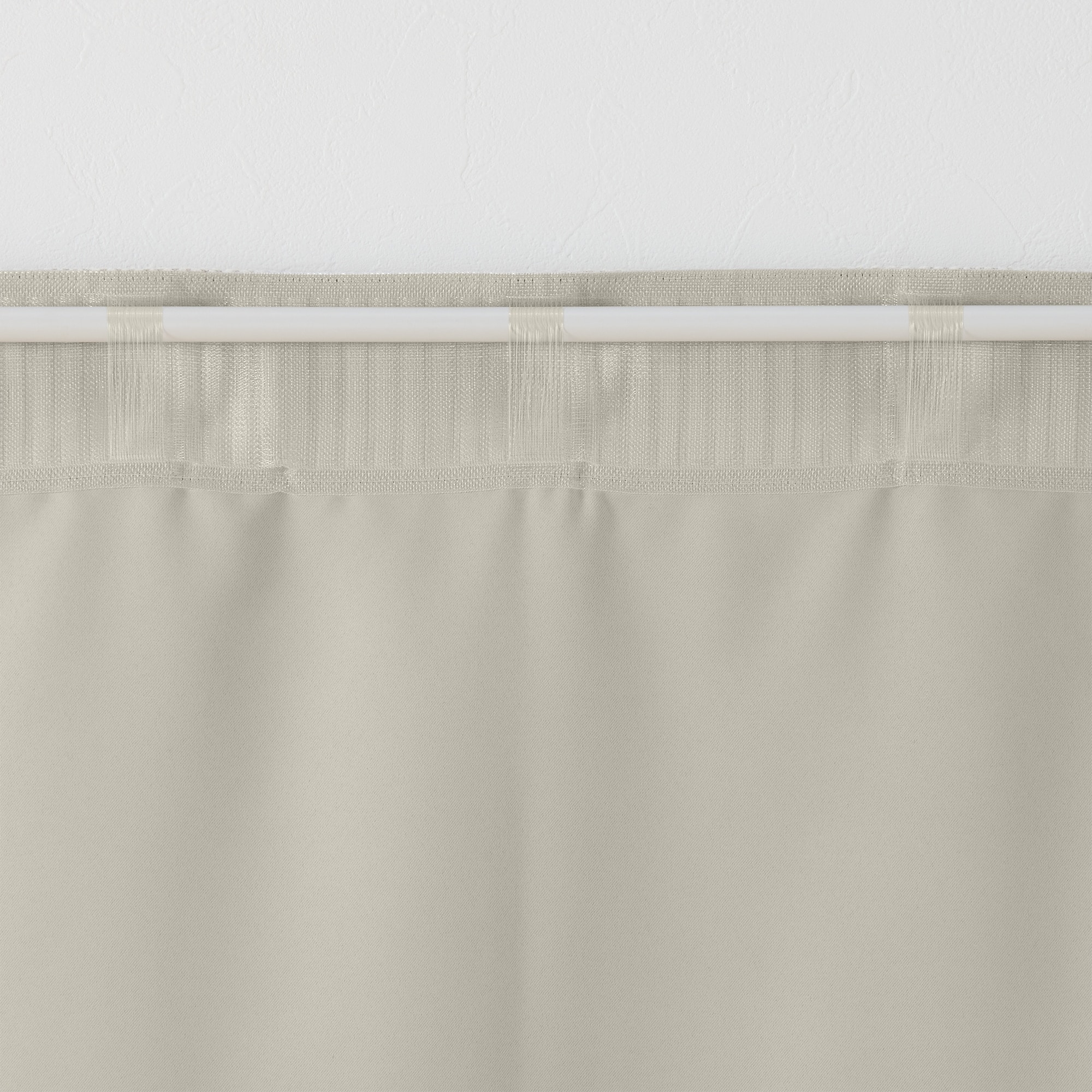 ポリエステルシェニールヘリンボーン（防炎）ノンプリーツカーテン／遮光裏地付／オフ