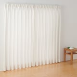 ポリエステルシェニールヘリンボーン（防炎）プリーツ２倍／オフ白