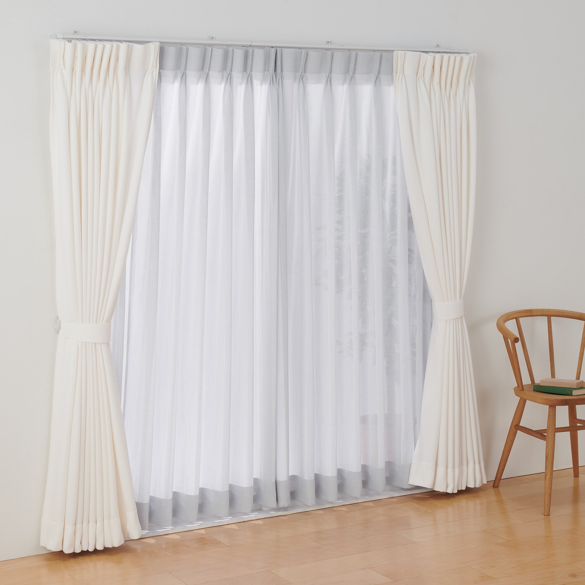 ２倍ひだ、グレーのポリエステルカーテン ポリエステル擬紗（防炎）プリーツカーテン2倍ヒダ／ライトグレー