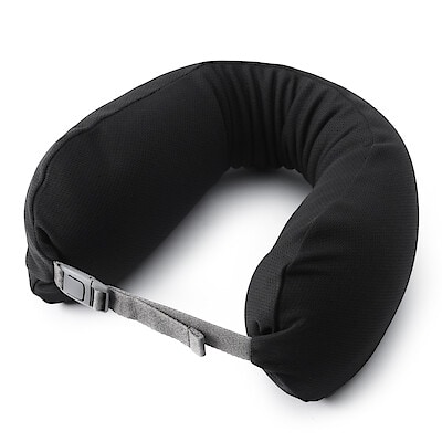 フィットするネッククッション・くびれ型・黒・約１３．５×５９ｃｍ