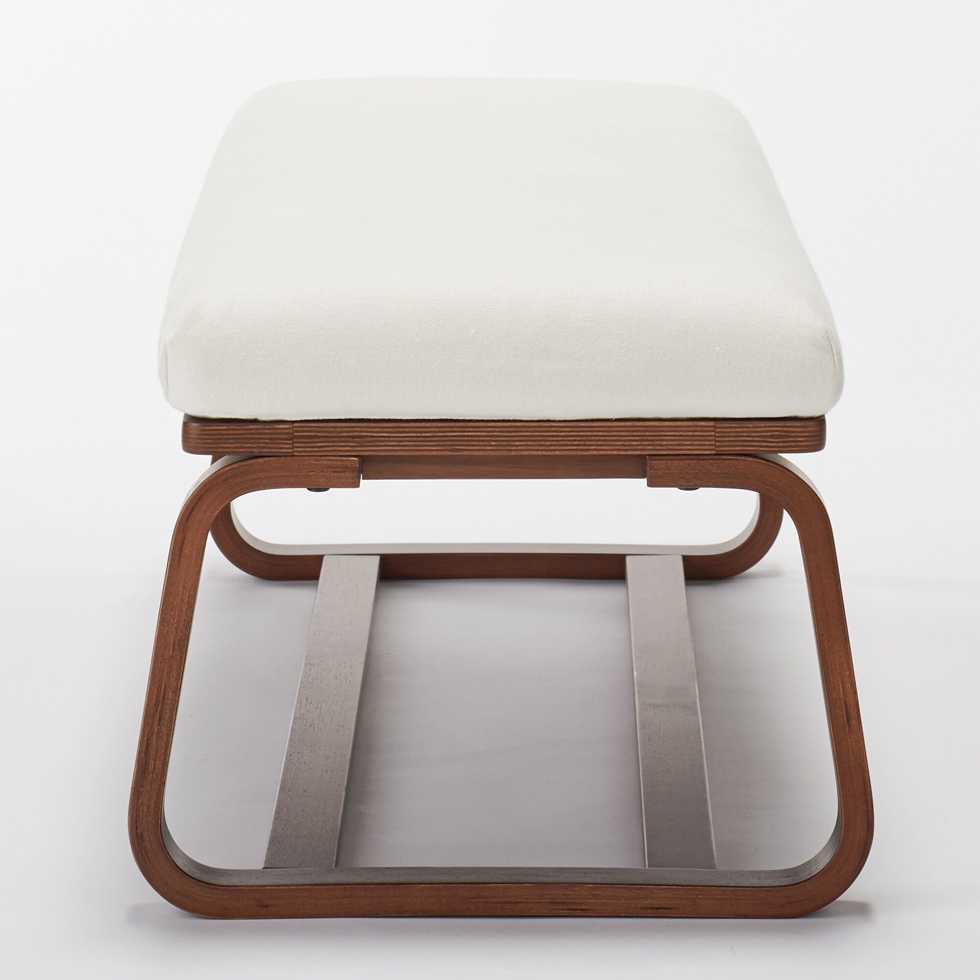 リビングでもダイニングでもつかえるベンチ・１・ウォールナット材