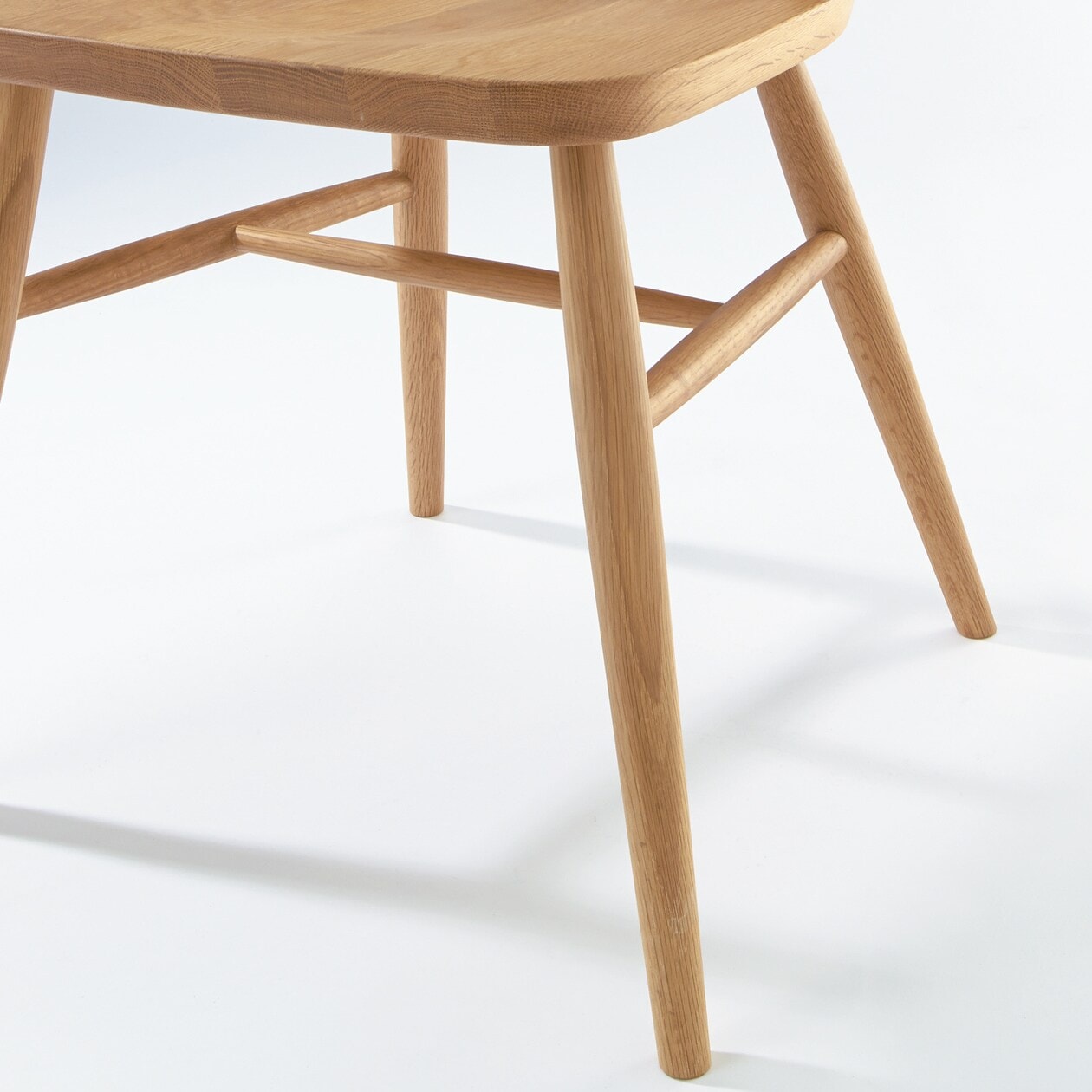 オーク材アームチェア・丸脚