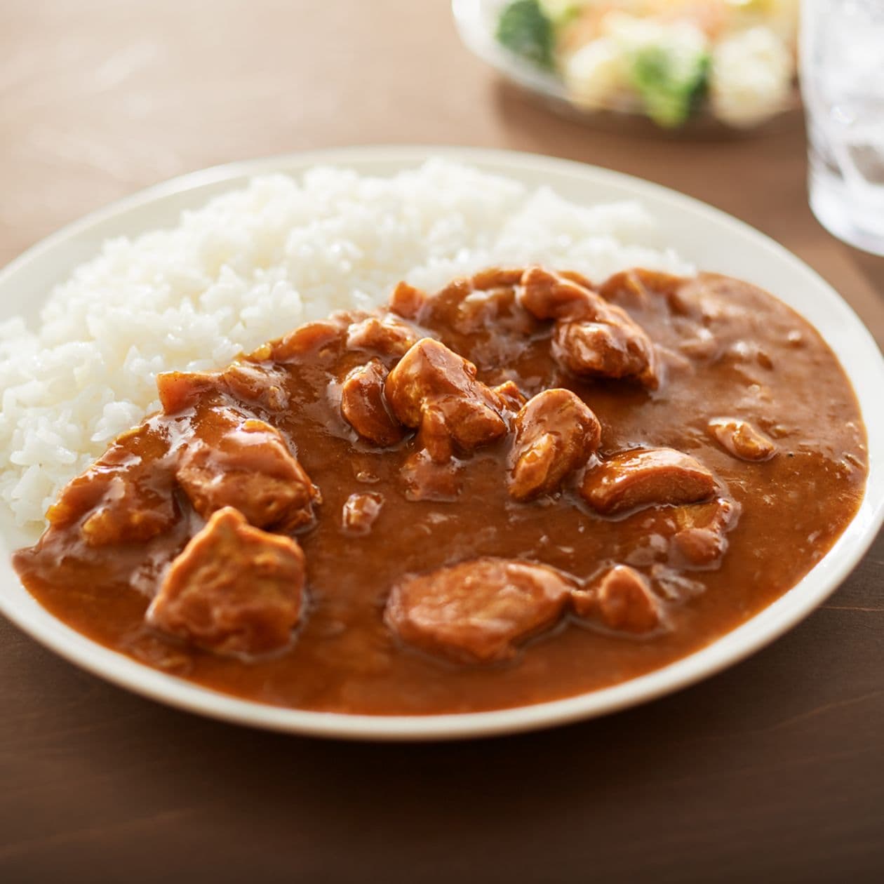 素材を生かした　チキンの大盛りカレー