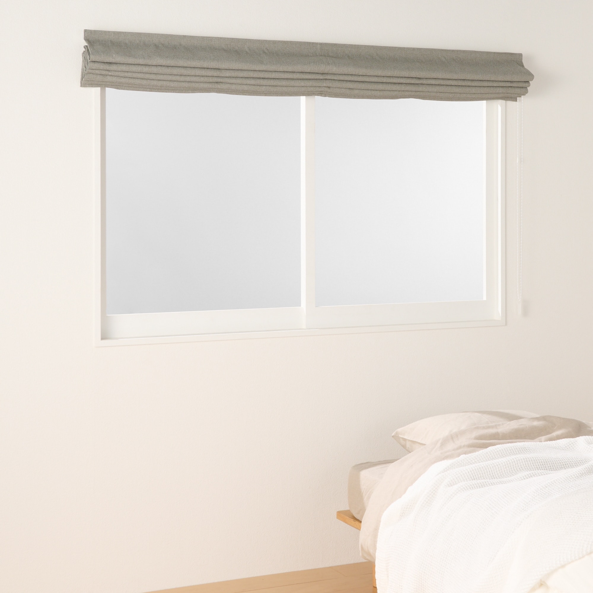 ポリエステルドビー織プレーンシェード用生地（防炎・遮光性）／ベージュ