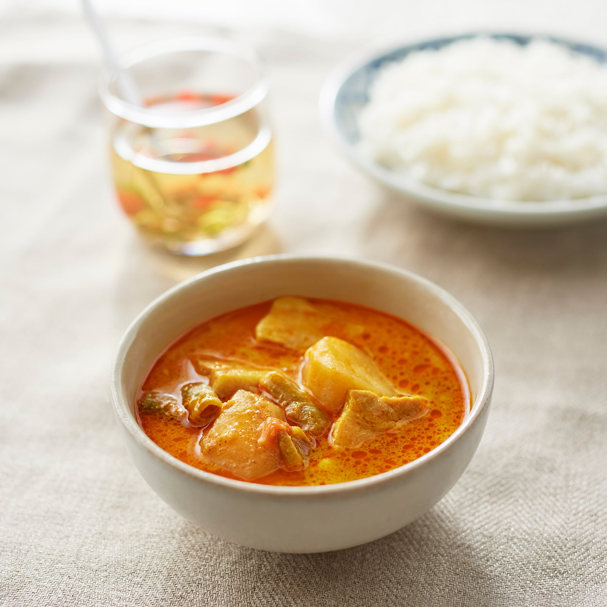 素材を生かしたカレー　イエロー