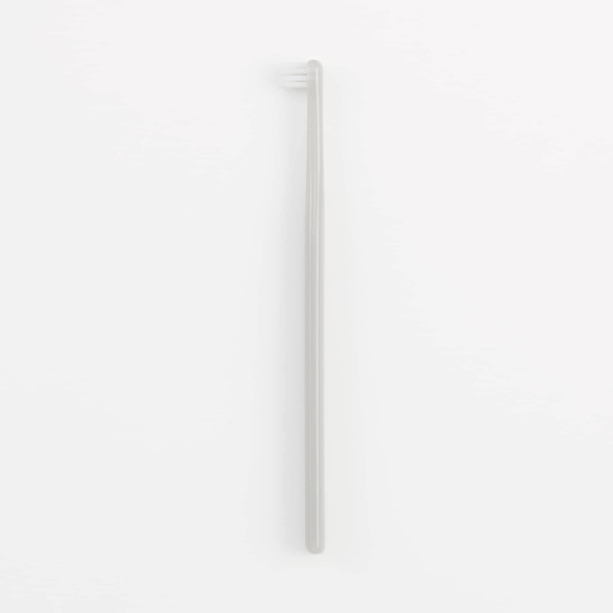 ポリプロピレン歯ブラシ　コンパクトヘッド