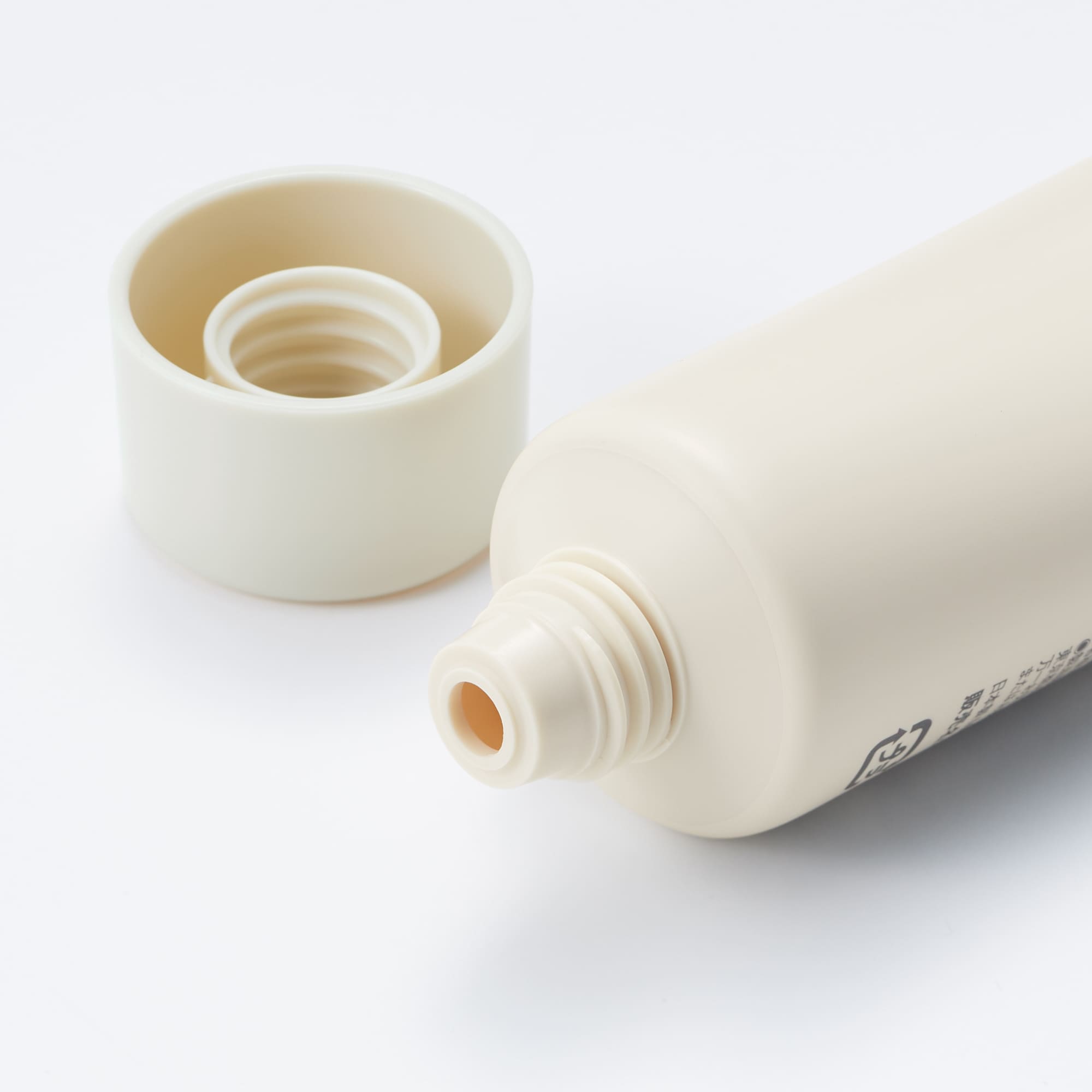 ３種の植物オイル　ハンドクリーム