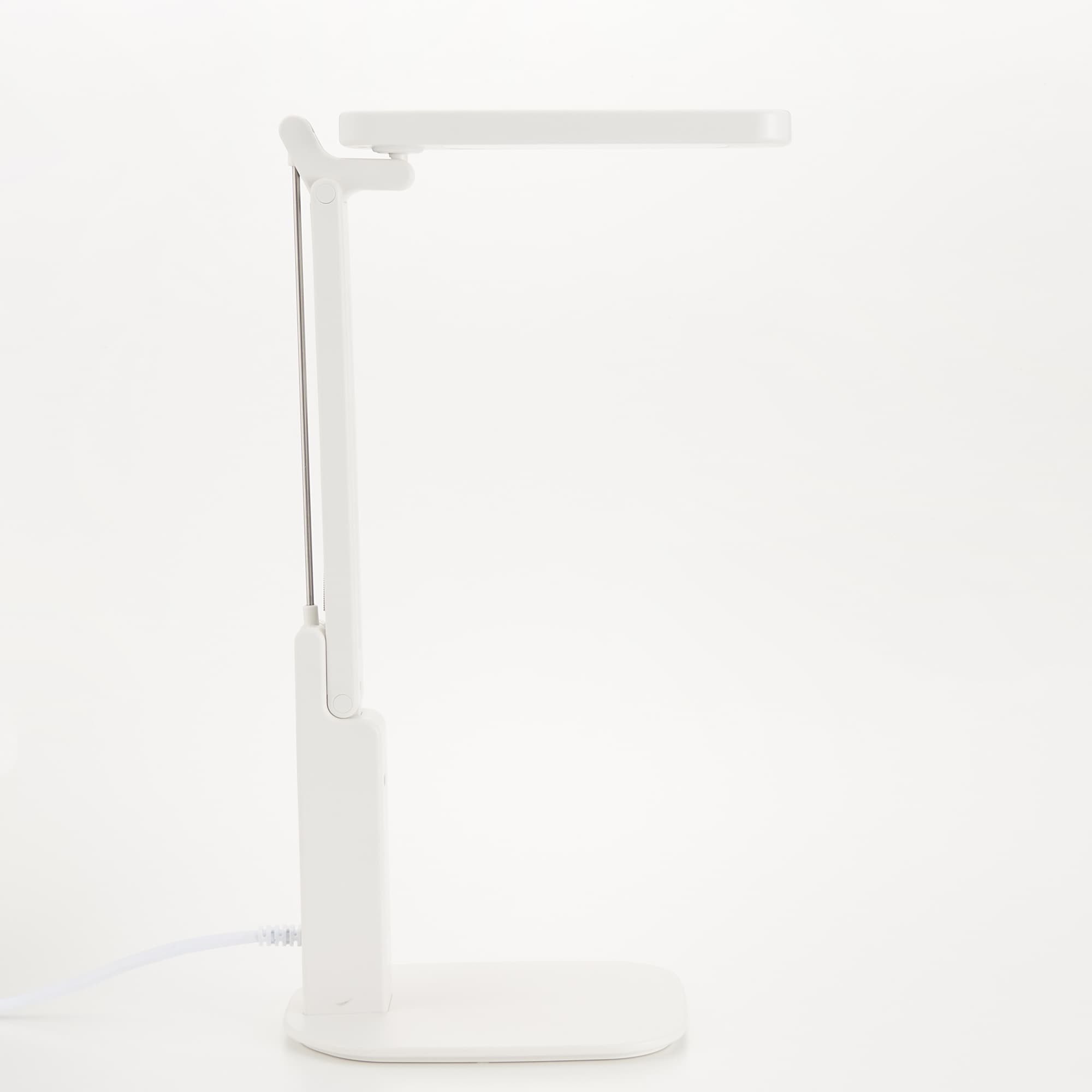 電源がつかえるデスクライト　ベース付