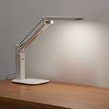 電源がつかえるデスクライト　ベース付