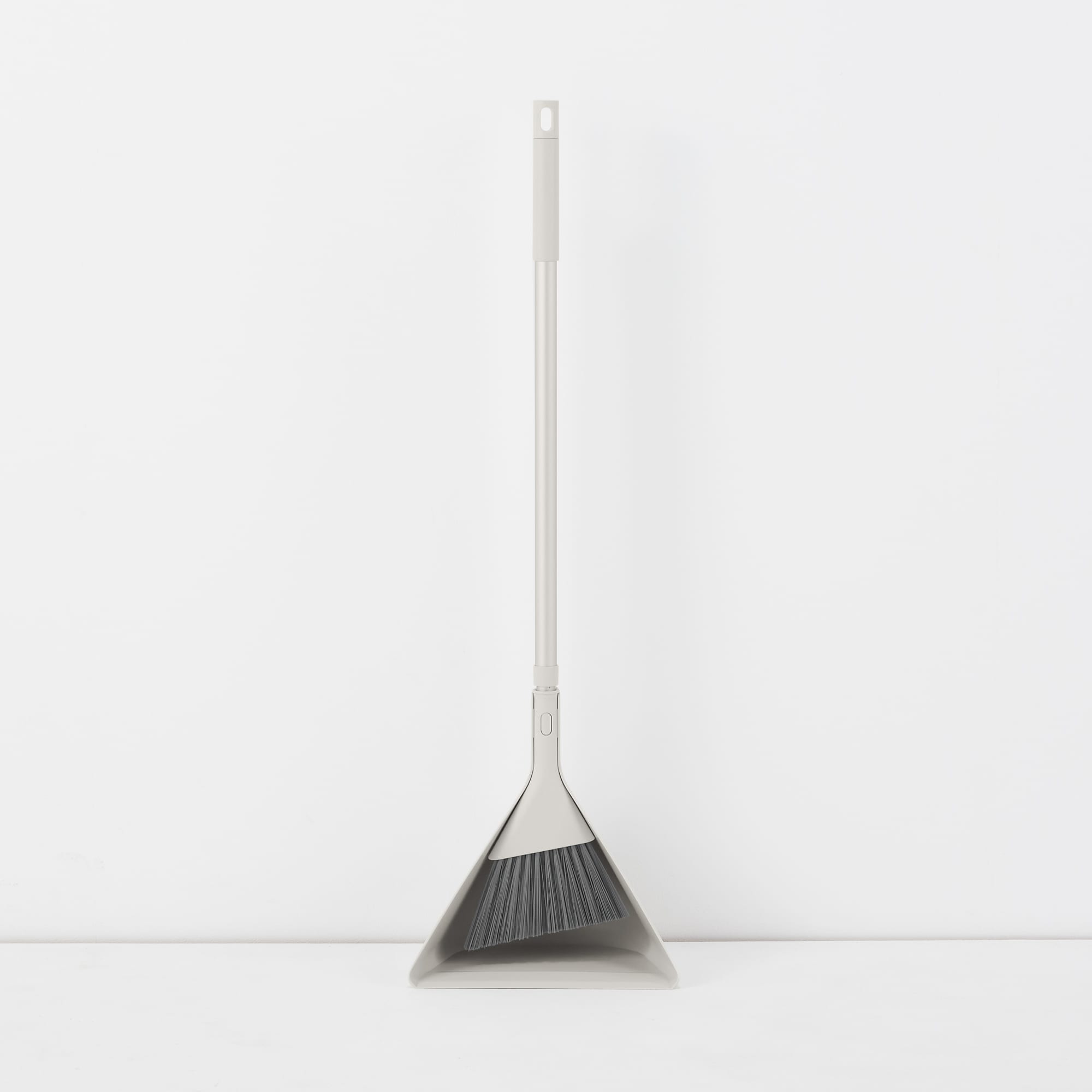 ヘッドが付け替えられる　屋外用ちりとり