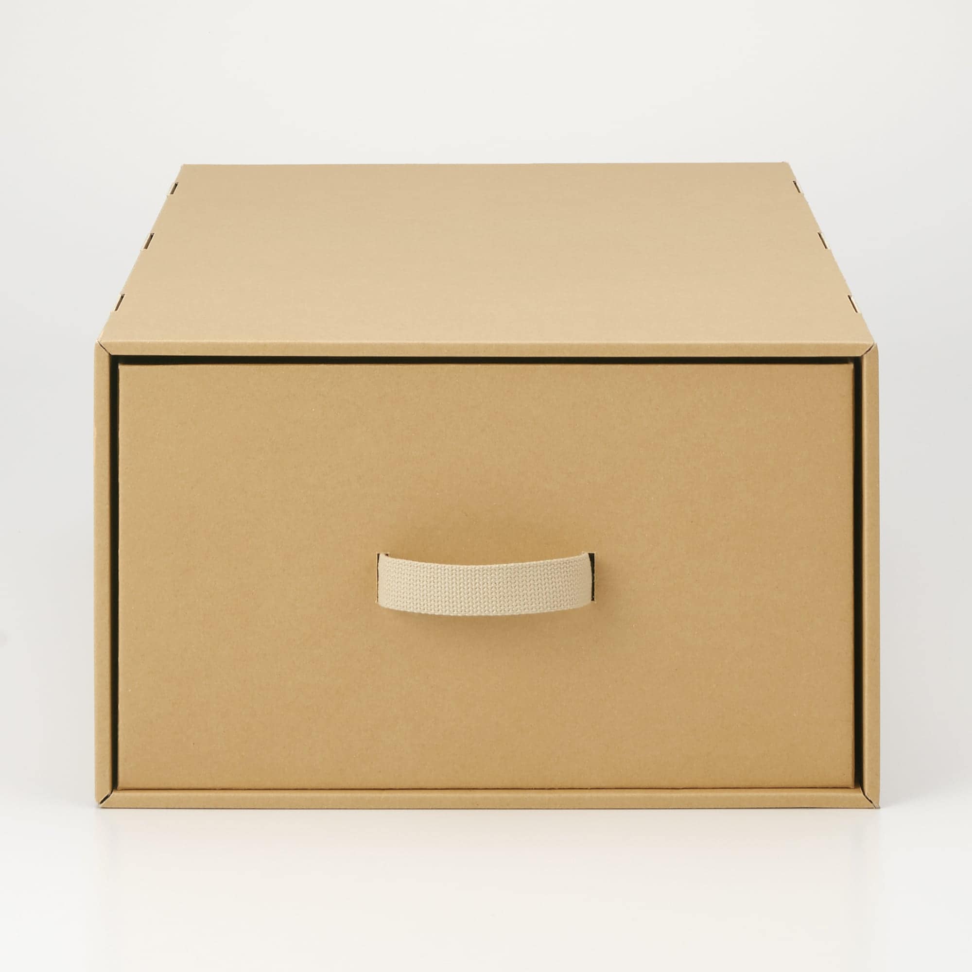 ダンボール衣装ケース