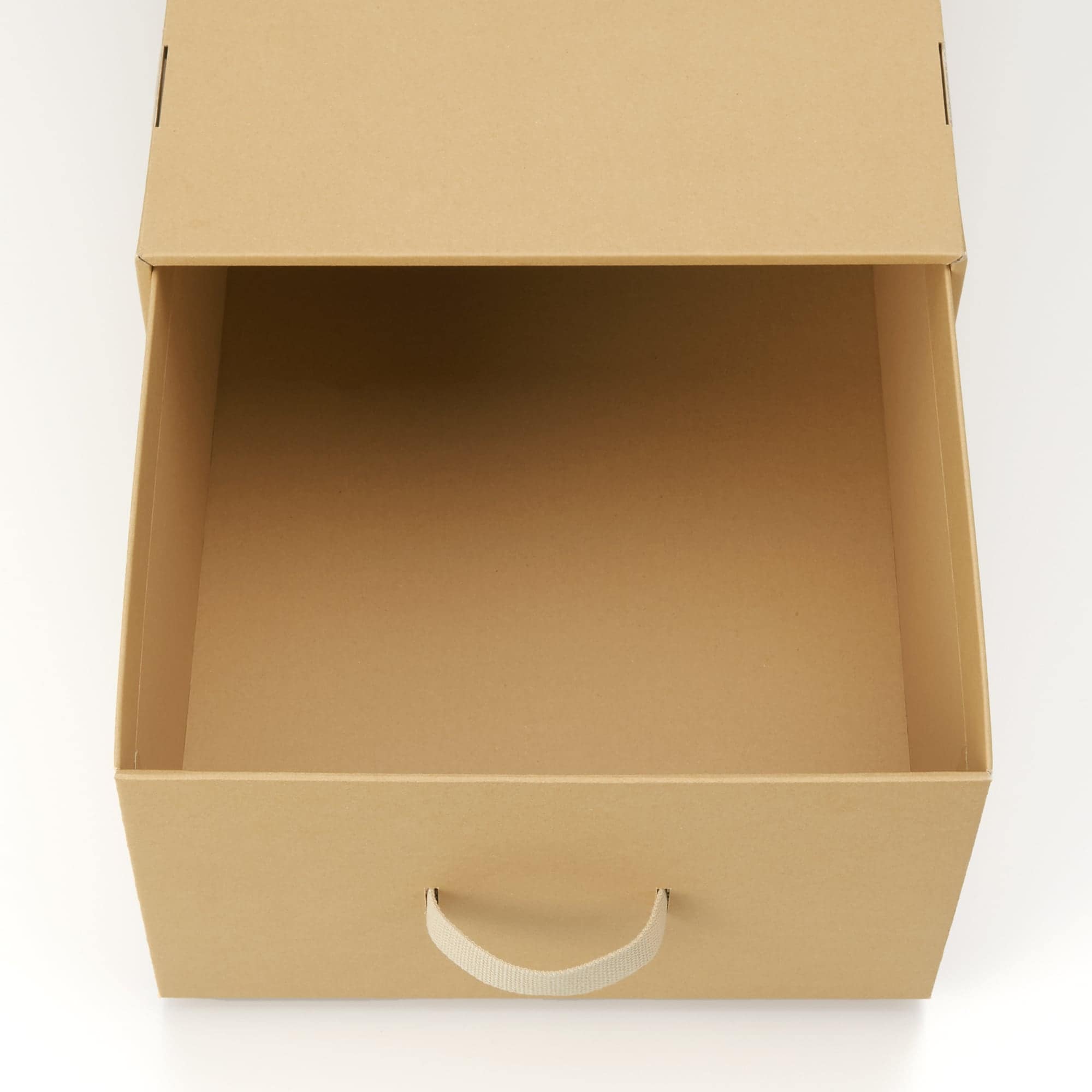 ダンボール衣装ケース