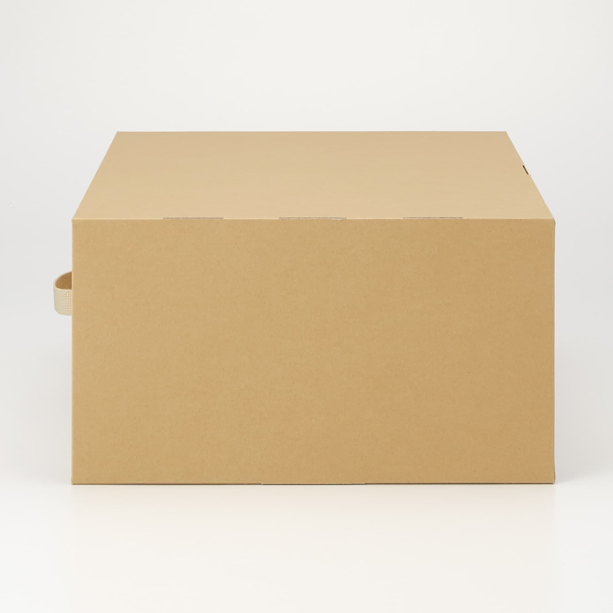 ダンボール衣装ケース