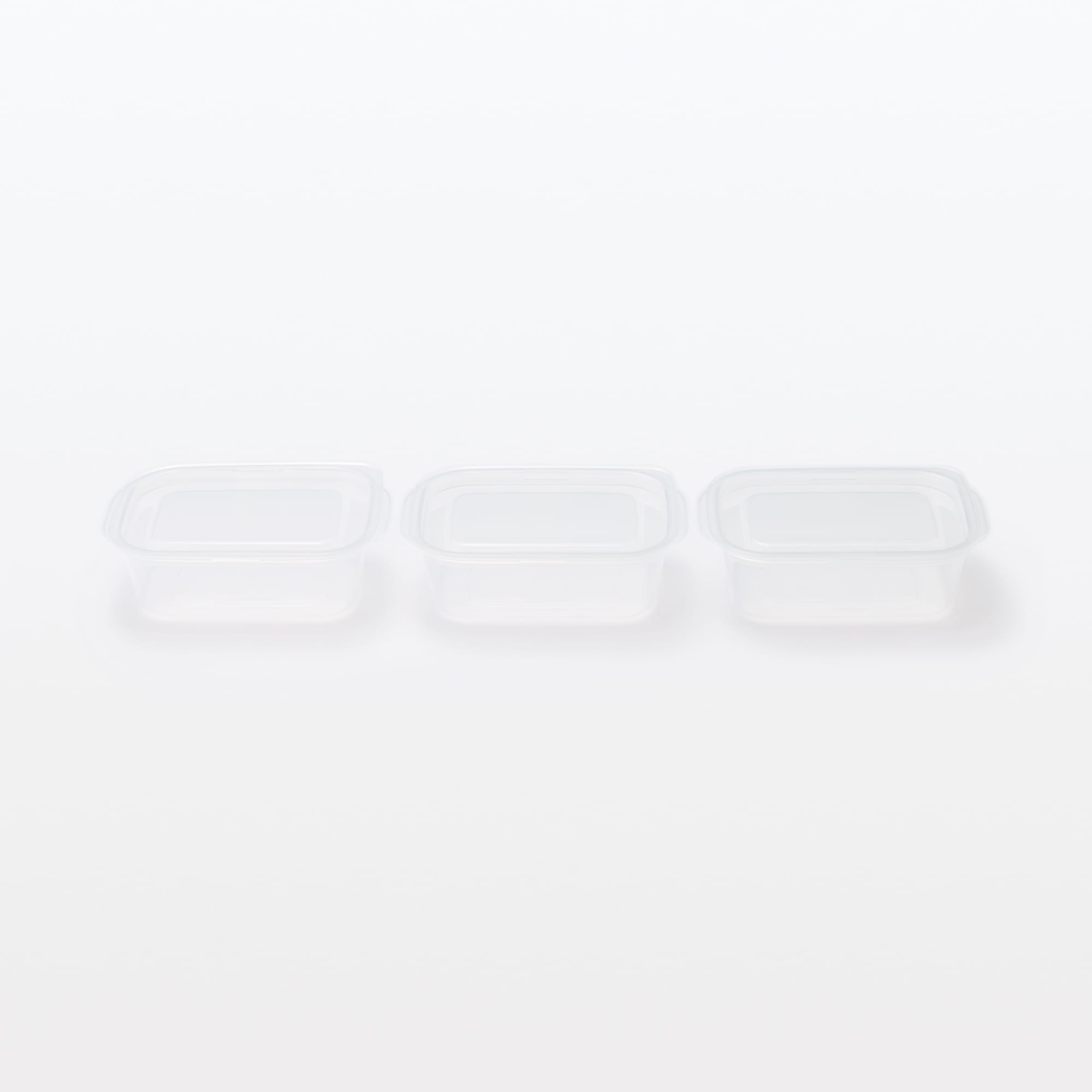 蓋をしたままレンジで使えるフードコンテナ