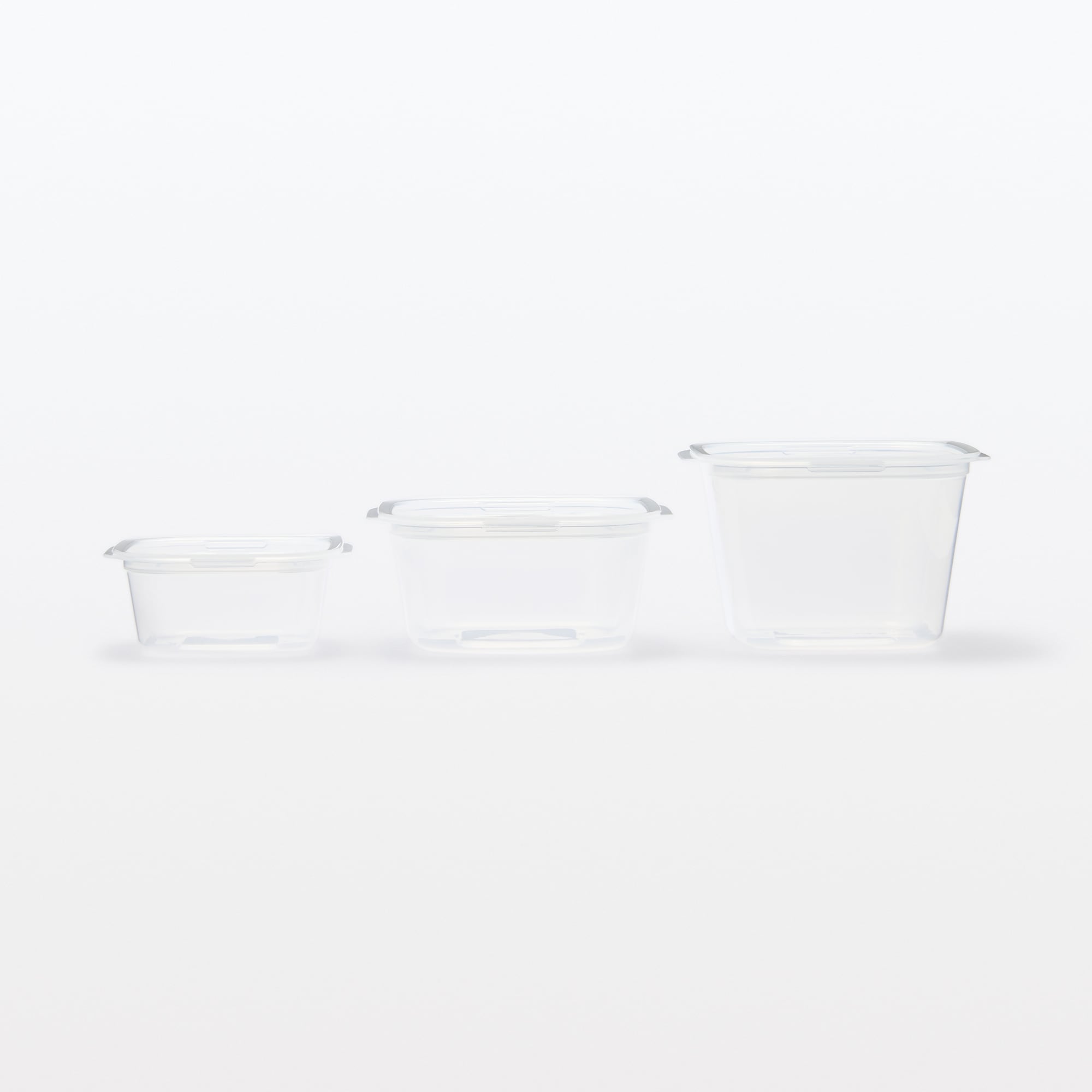 蓋をしたままレンジで使えるフードコンテナ