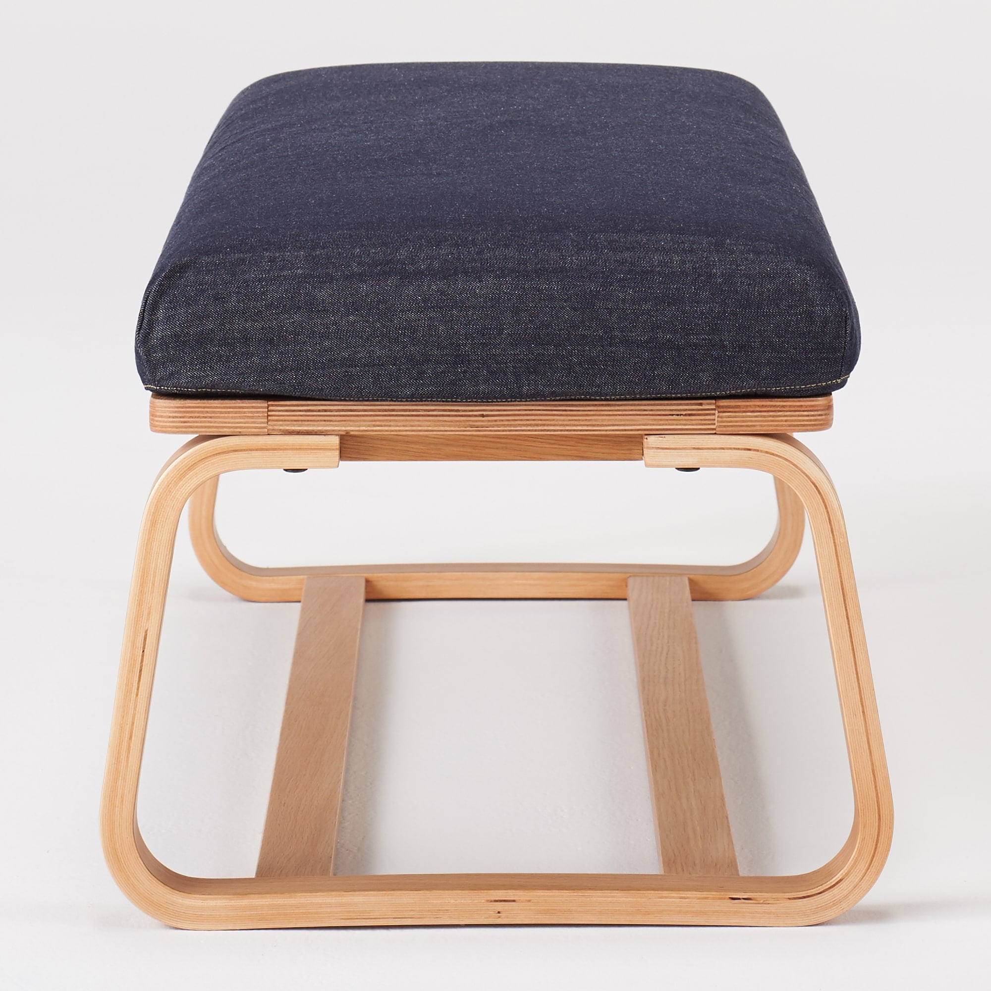 リビングでもダイニングでもつかえる　綿デニムカバー