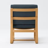 リビングでもダイニングでもつかえる　再生ポリエステル使い平織カバー