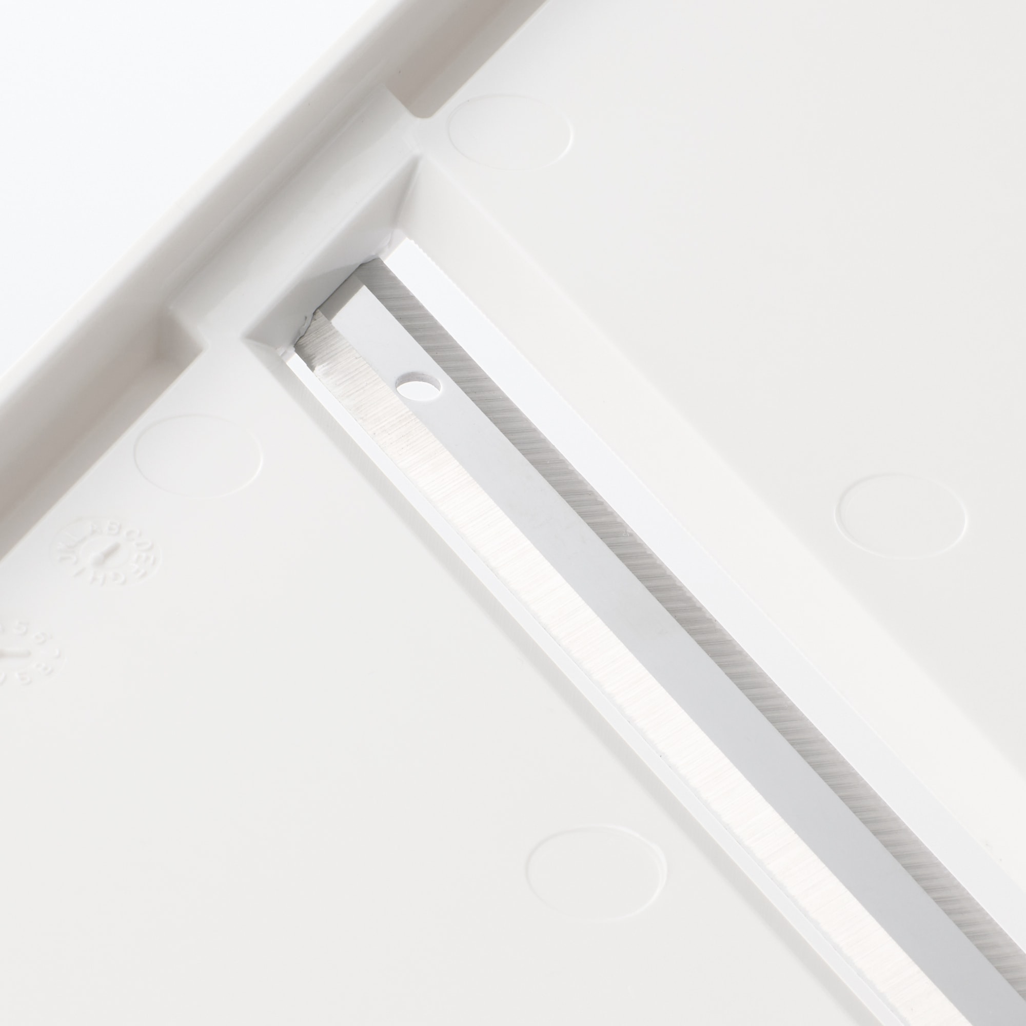 素早くカットできる両刃スライサー