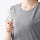 充電式コンパクトハンディファン