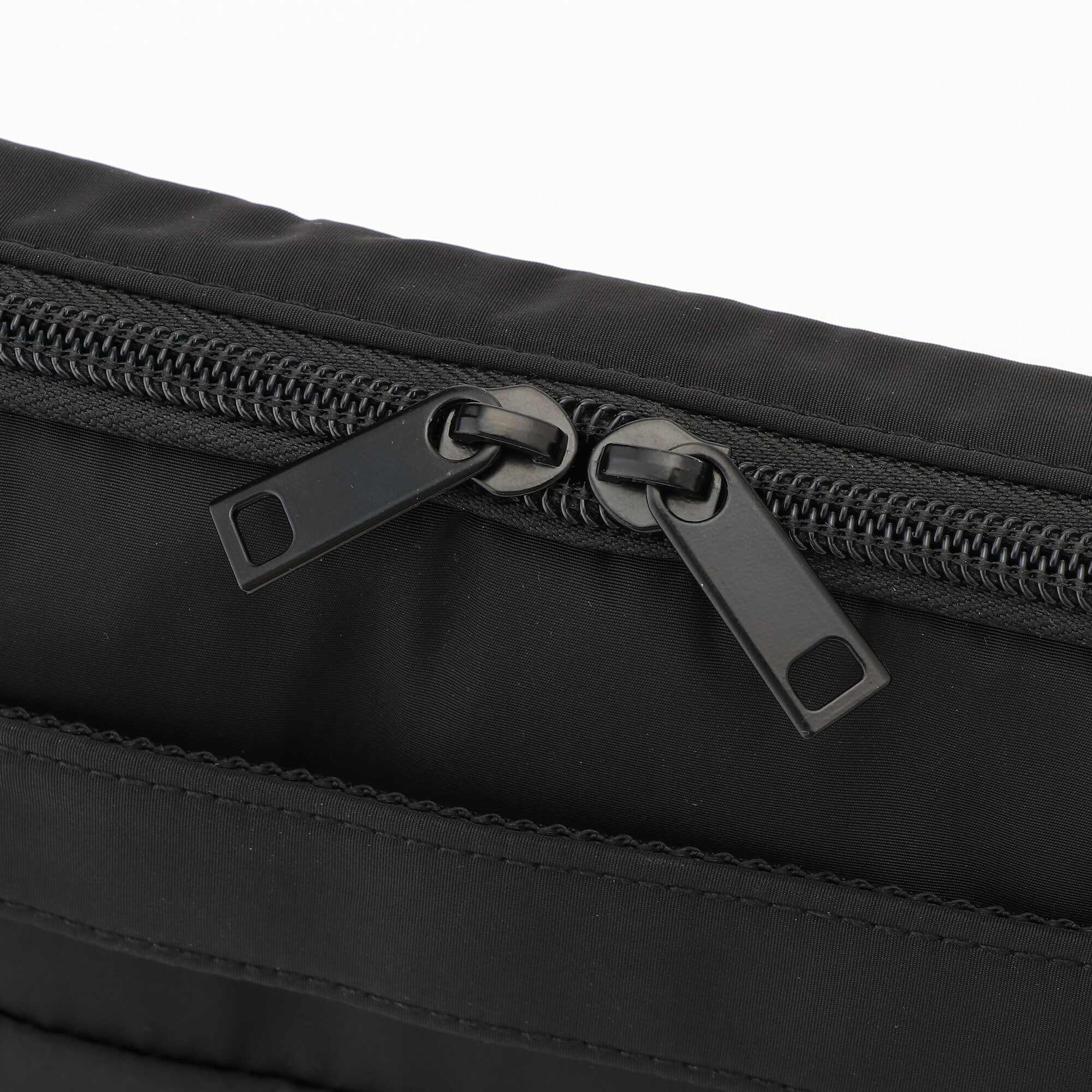 入れたまま使えるパソコンケース