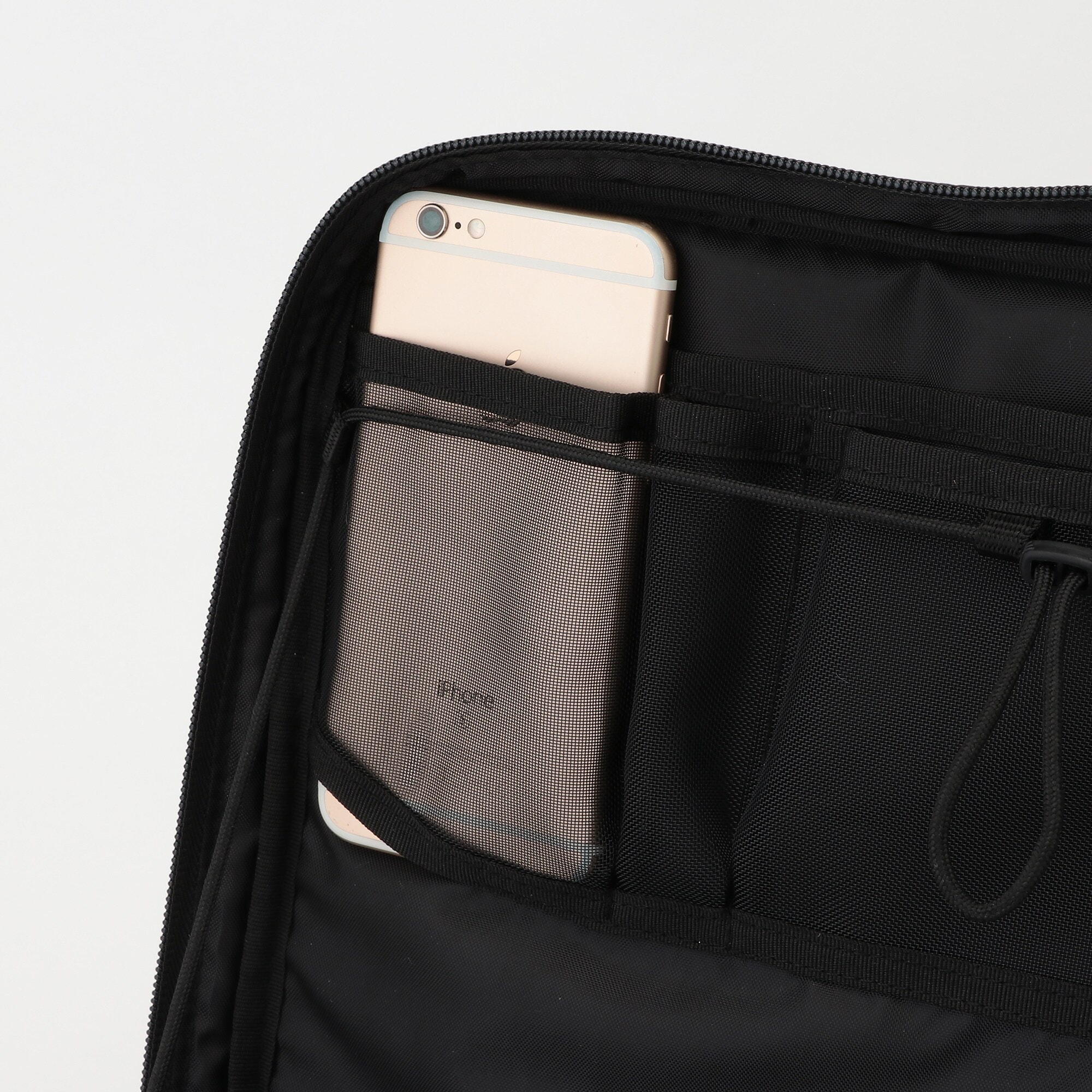 入れたまま使えるパソコンケース