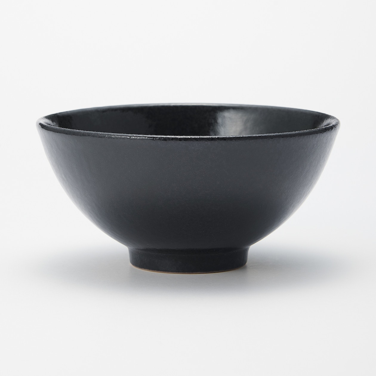 黒釉　碗