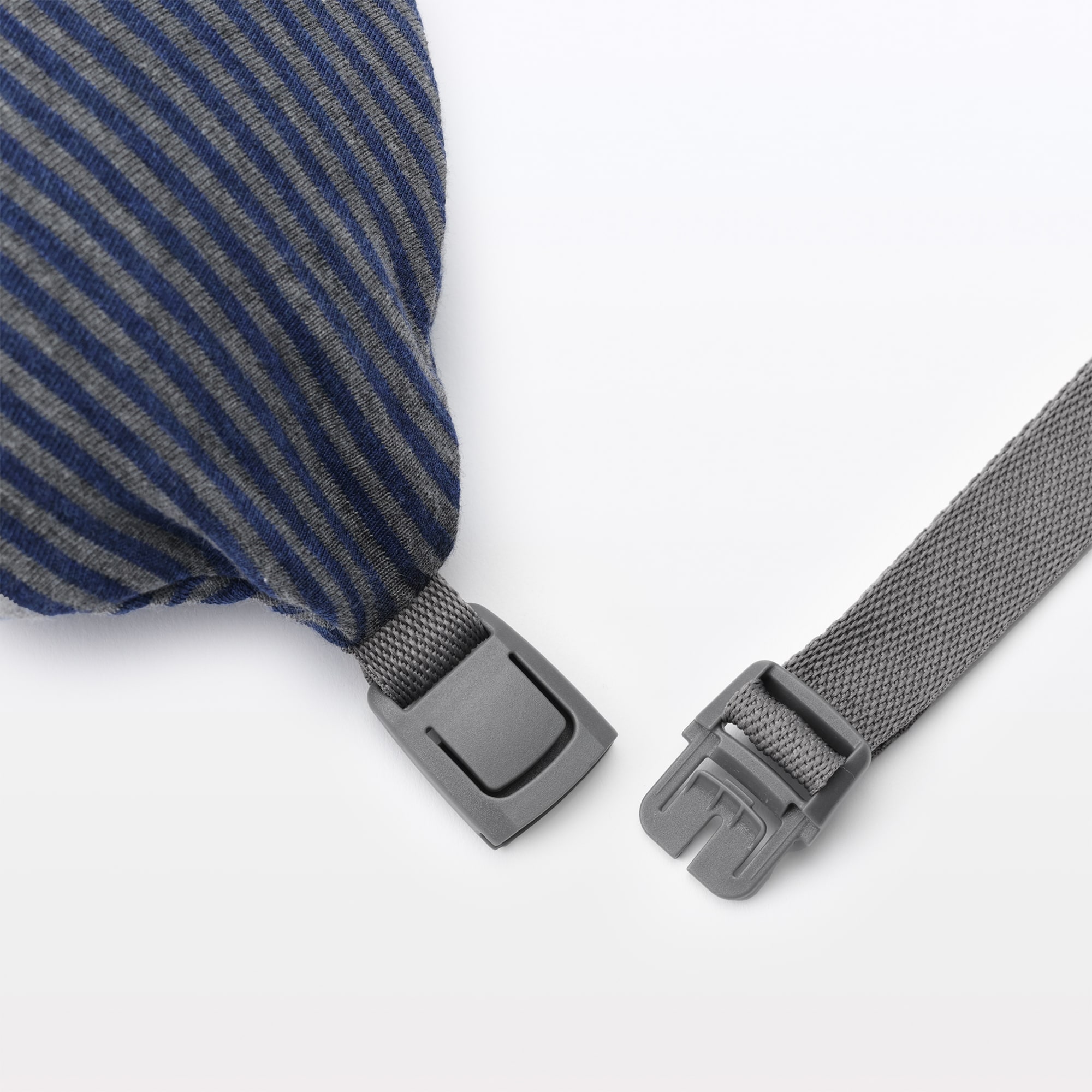 フィットするネッククッション