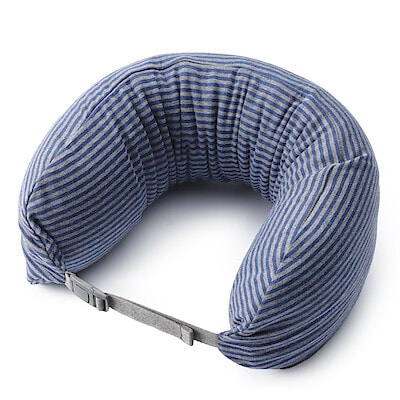 フィットするネッククッション　約１６×６４ｃｍ