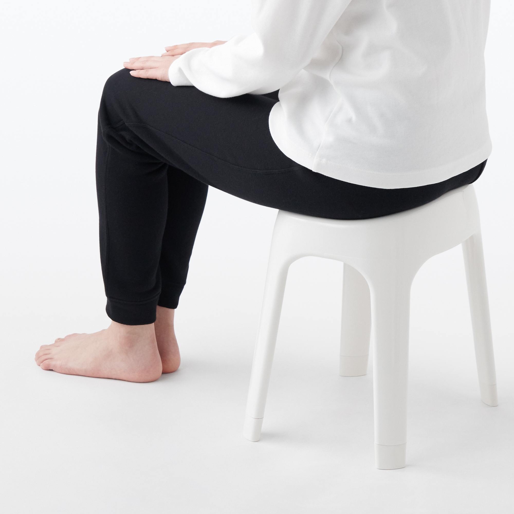 Ａｇ＋抗菌加工立ち座りしやすい風呂いす