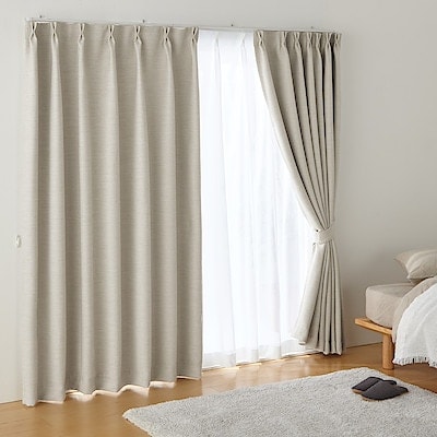 ポリエステルドビー織プリーツカーテン（防炎・遮光性）／ベージュ