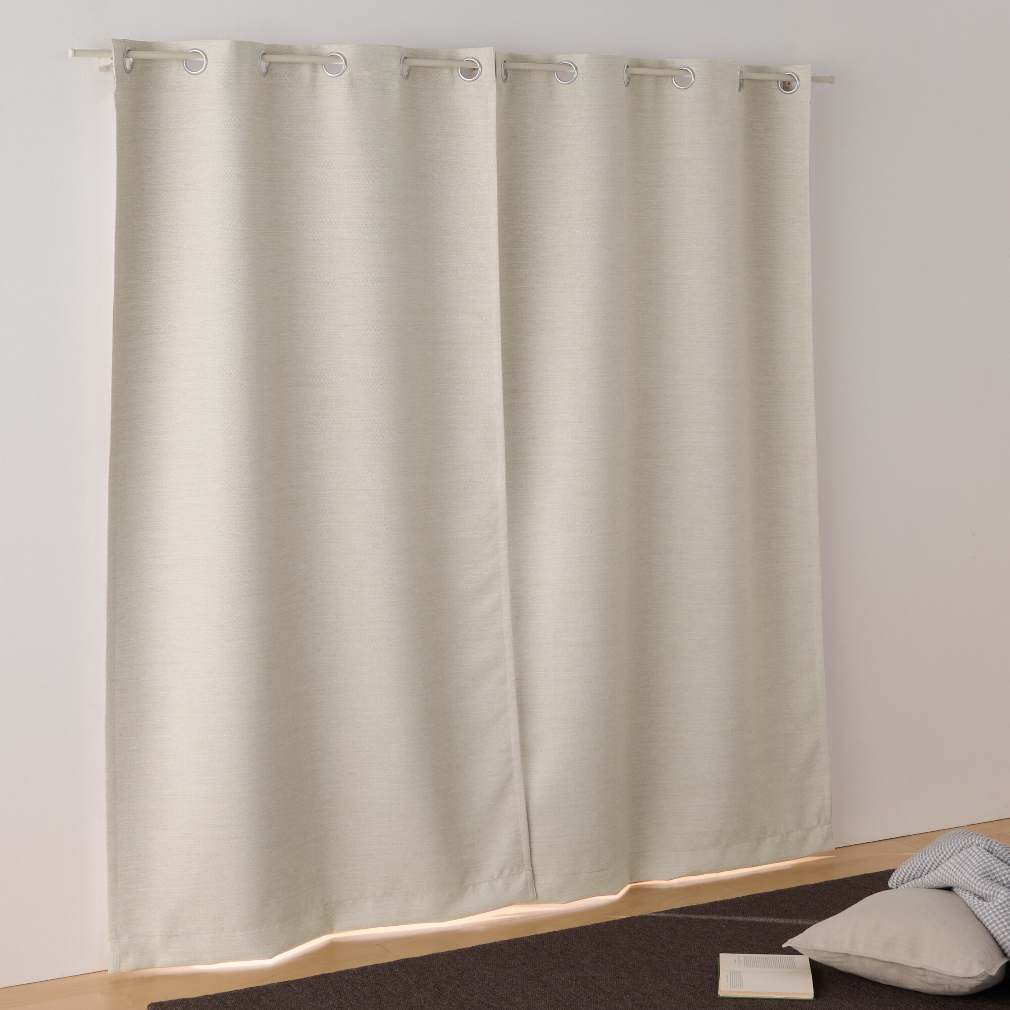 ポリエステル二重織ハトメカーテン（防炎・遮光性）／ベージュ | 無印良品