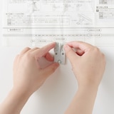 壁に付けられる家具３連ハンガー