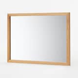 壁に付けられる家具ミラー