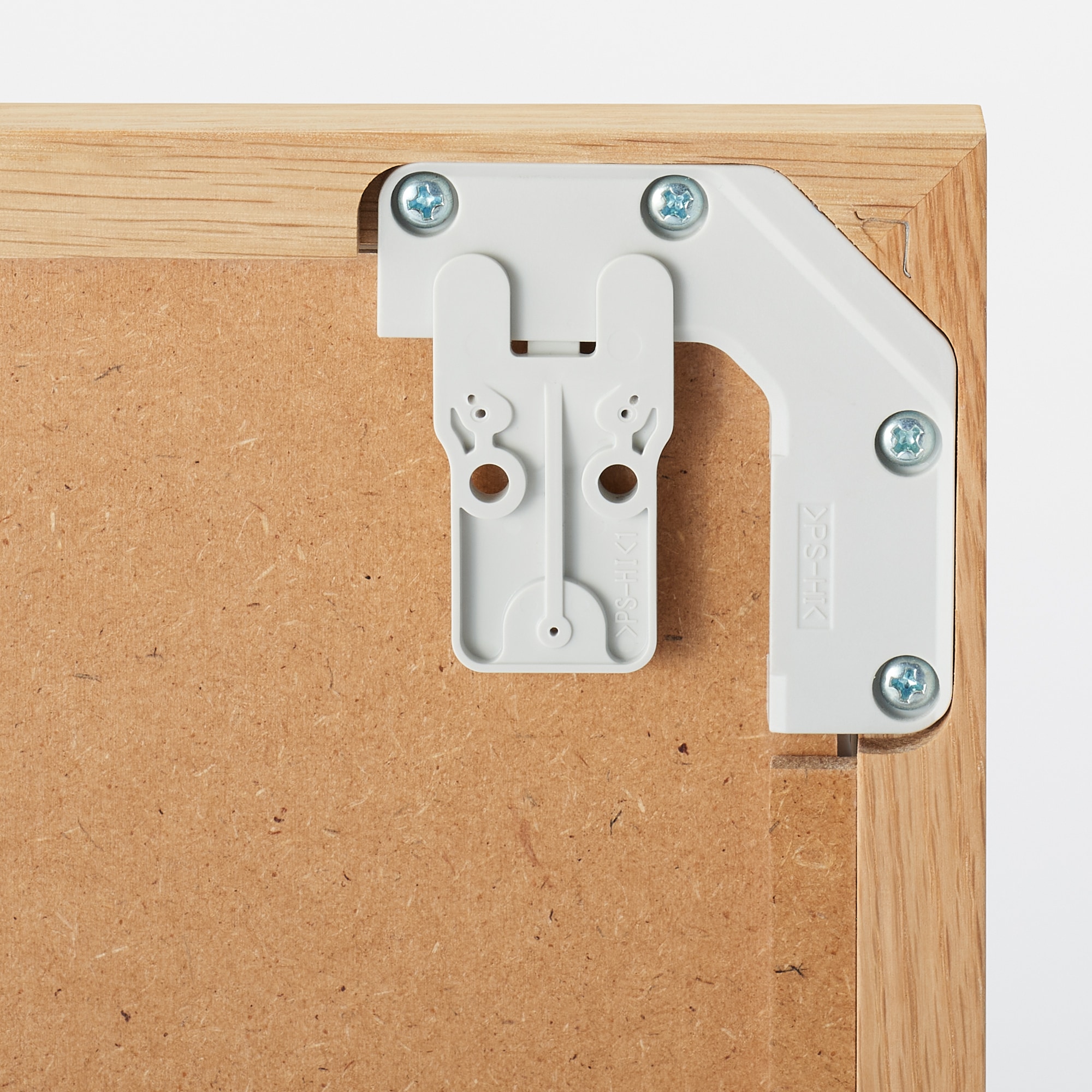 壁に付けられる家具ミラー