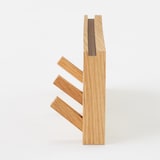 壁に付けられる家具３連ハンガー