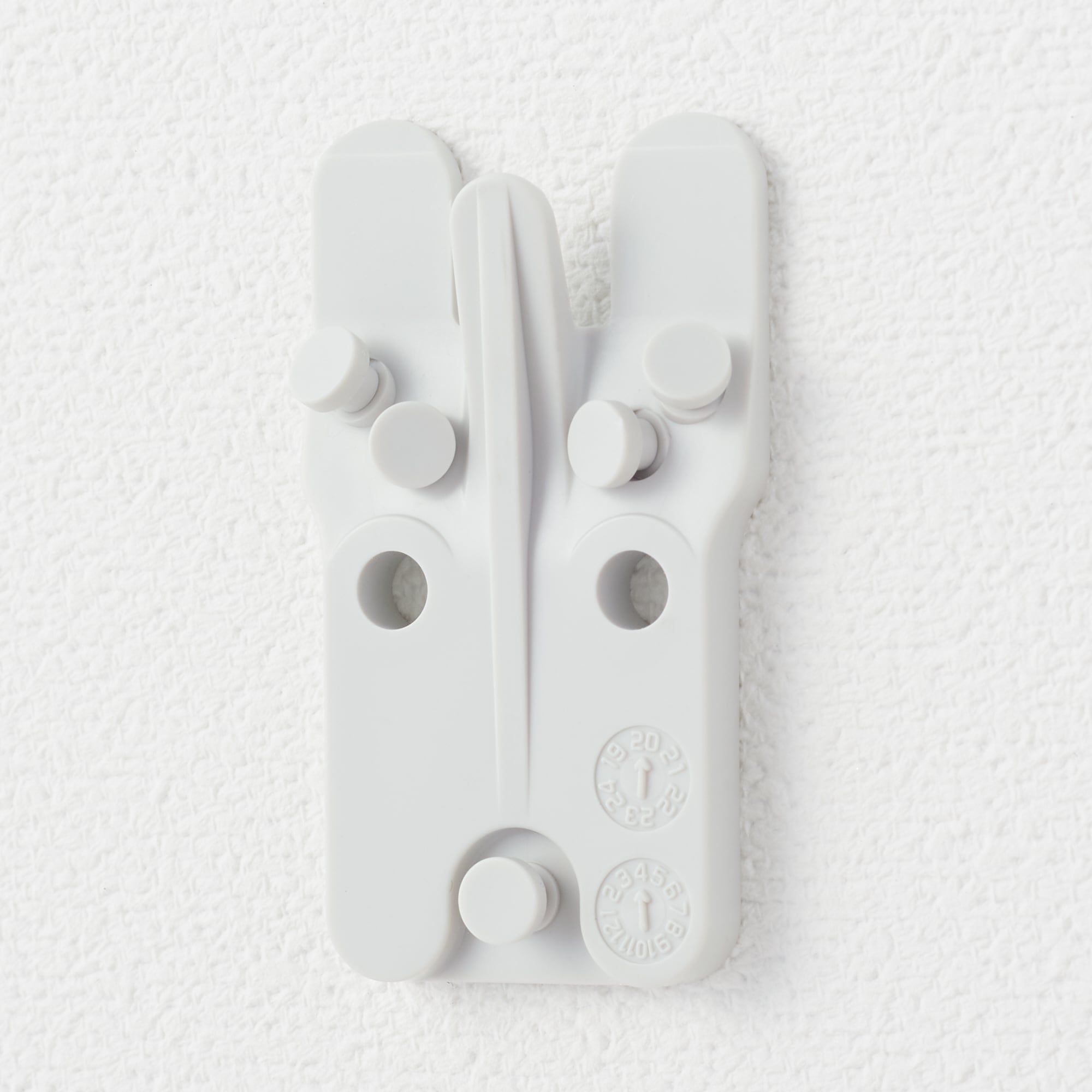 壁に付けられる家具箱 | 無印良品