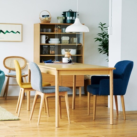 IDEEイデーのリエーヴル アーム チェア ネイビー LIEVRE ARM CHAIR Navy Natural Legs｜リビング・ダイニング
