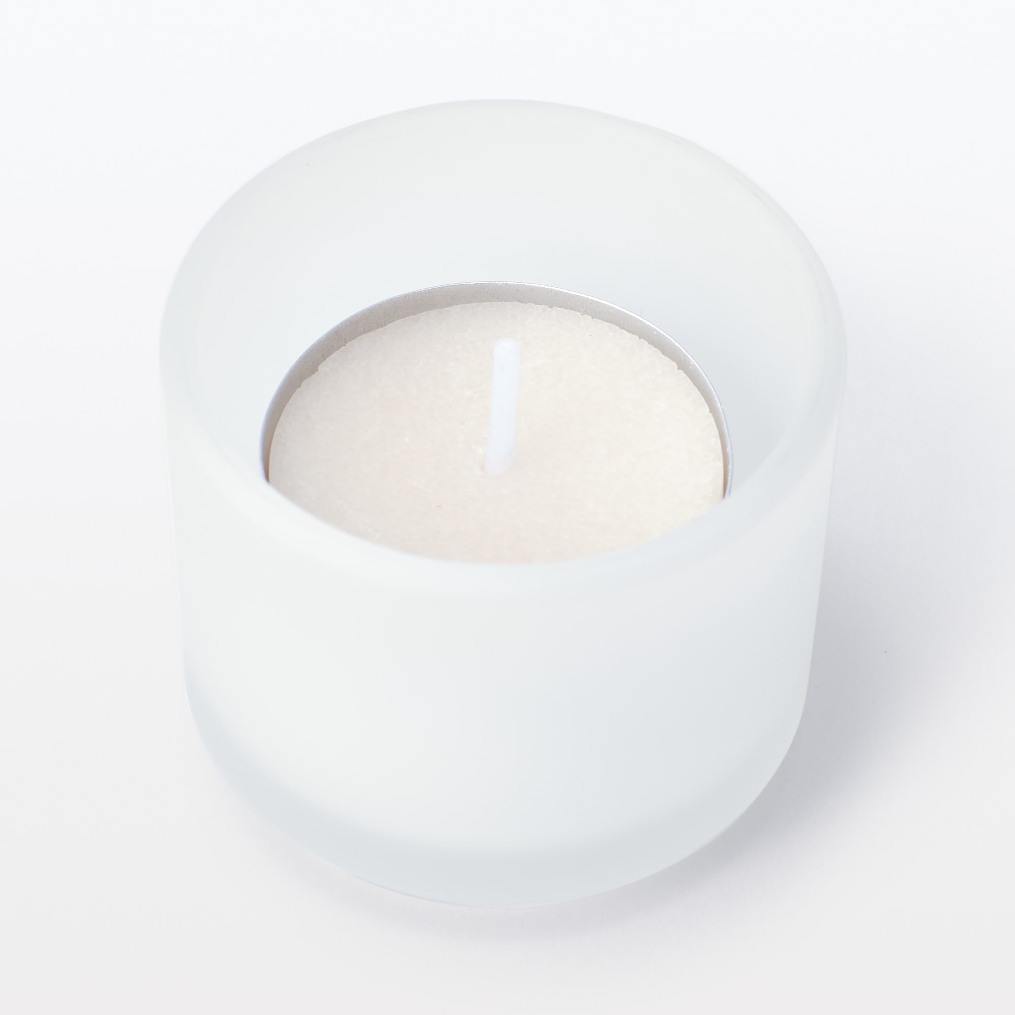 重なるキャンドルホルダー