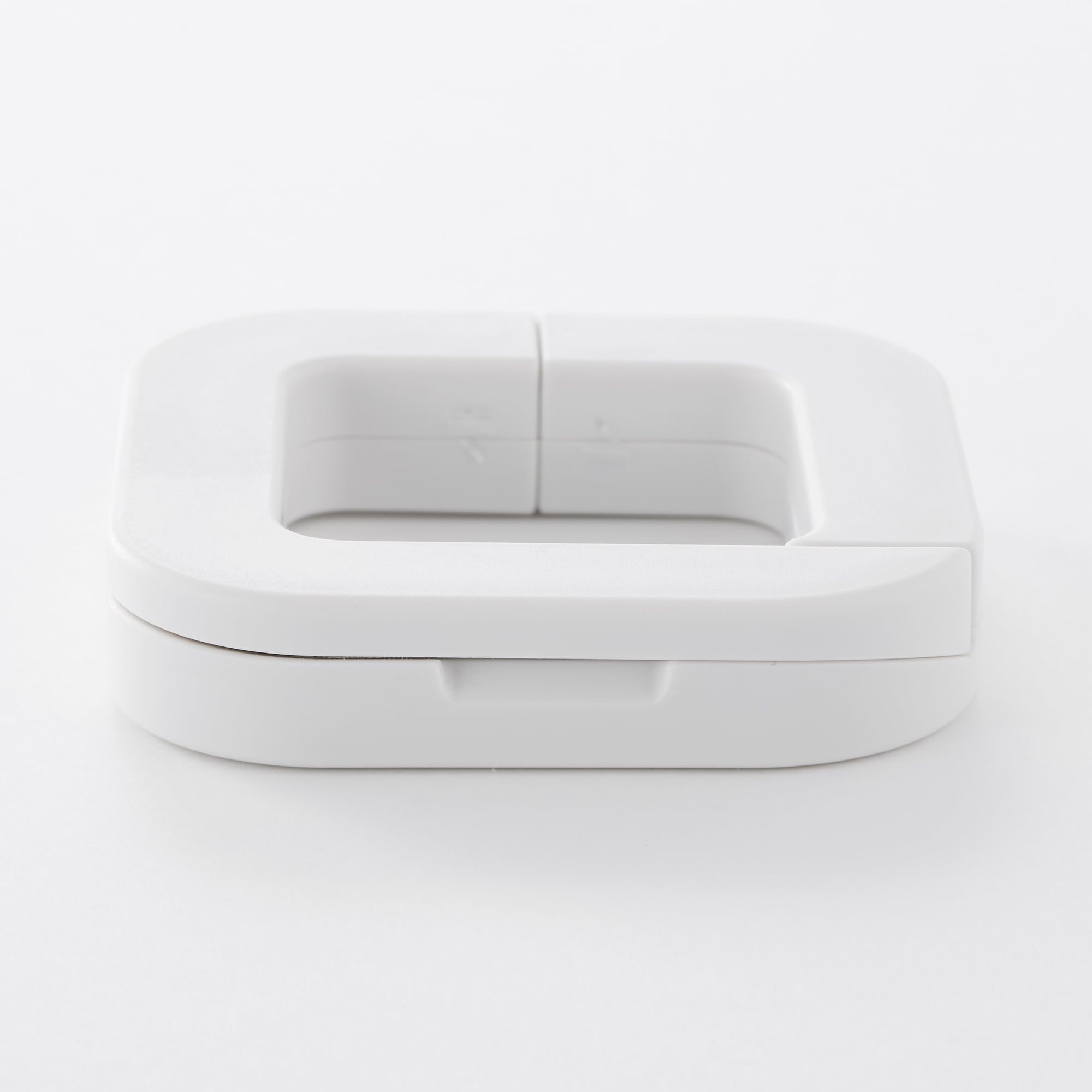 トラベルバッグハンガー