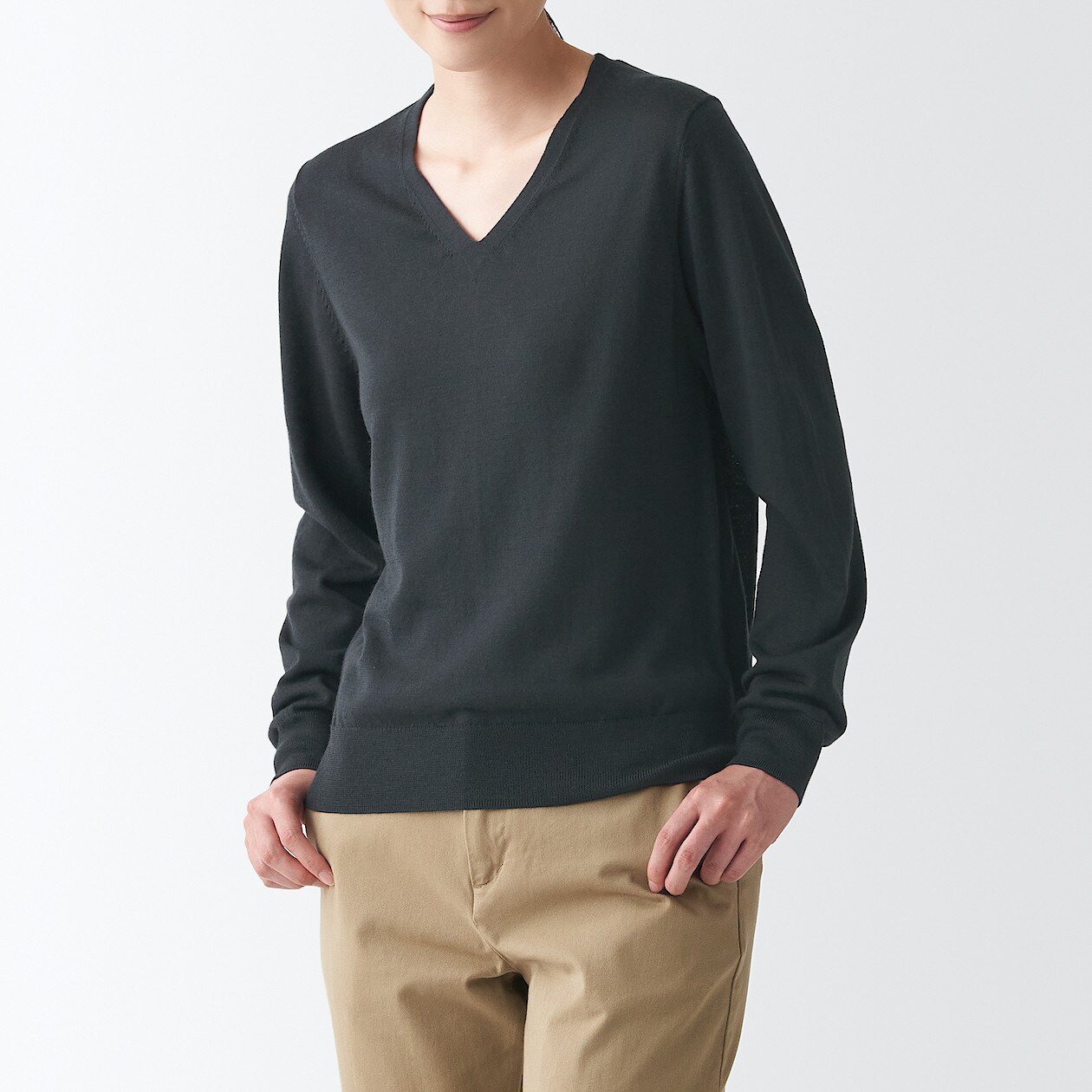 ウールシルク洗えるｖネックセーター 婦人ｍ ダークグレー セーター ニット 婦人 レディース 通販 無印良品