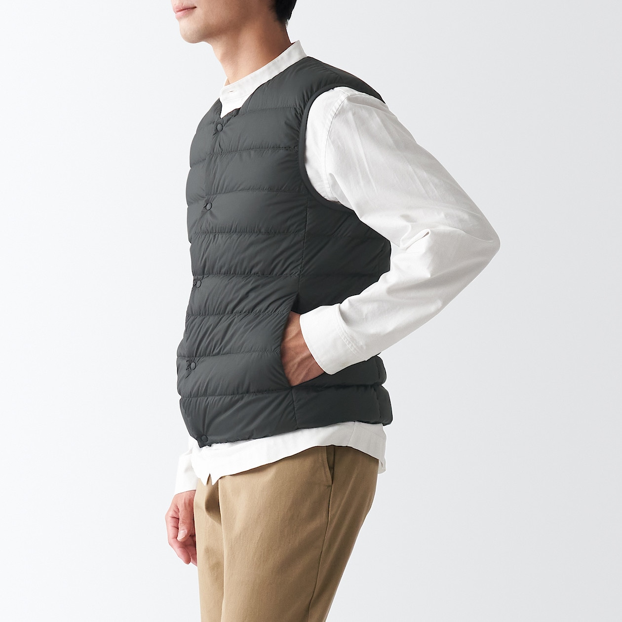 軽量 ポケッタブルノーカラーダウンベスト 紳士l ダークグレー ダウン 紳士 メンズ 通販 無印良品 軽量 ポケッタブルノーカラーダウンベスト 紳士l ダークグレー ダウン 紳士 メンズ 通販 無印良品