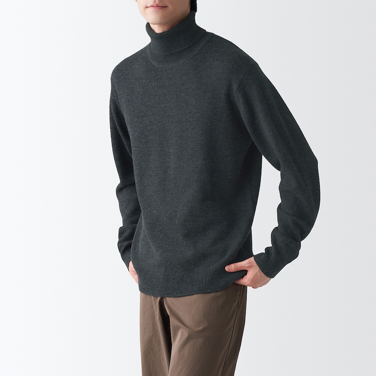 首のチクチクを抑えた天竺タートルネックセーター 紳士s チャコールグレー セーター ニット 紳士 メンズ 通販 無印良品 首のチクチクを抑えた天竺タートルネックセーター 紳士s チャコールグレー セーター ニット 紳士 メンズ 通販 無印良品